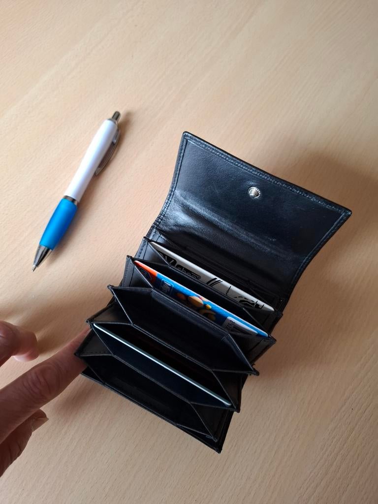 Zwart pasjesmapje - Compact en praktisch, Overige merken, Gebruikt, Zwart, Ophalen of Verzenden