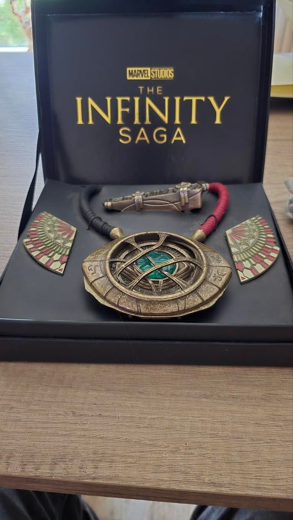 Doctor Strange Eye of Agamotto Replica - Infinity Saga, Verzamelen, Film en Tv, Ophalen of Verzenden