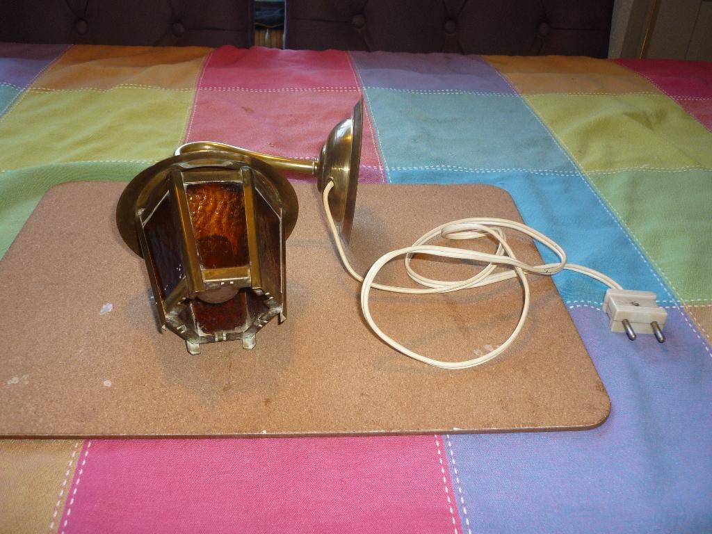 Mooie antieke lamp voor aan de muur te hangen goede staat, Huis en Inrichting, Lampen | Wandlampen, Zo goed als nieuw, Ophalen of Verzenden