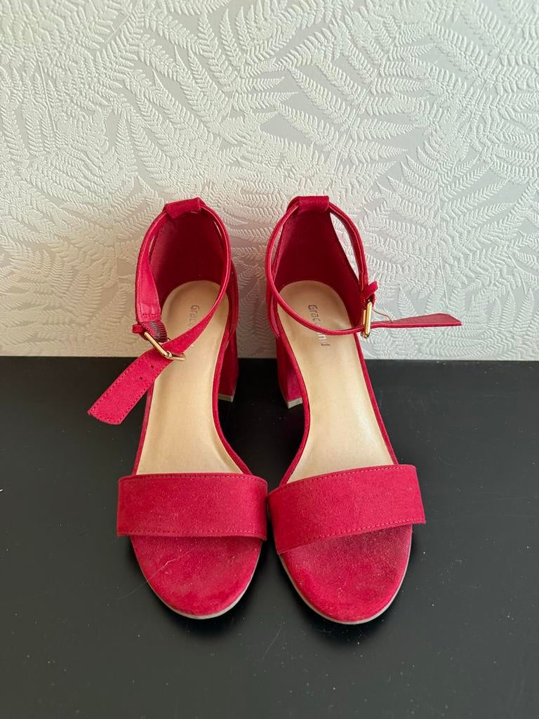Graceland blokhakpumps suède rood maat 37, Ophalen, Pumps, Zo goed als nieuw, Rood