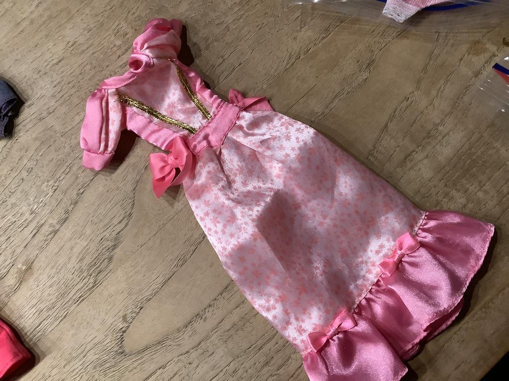 Barbie jurk, Ophalen of Verzenden, Gebruikt