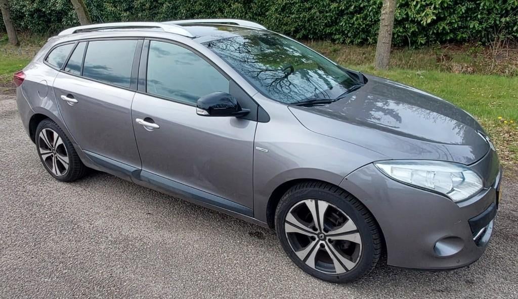 Renault Mégane Estate 1.4TCe Bose| goed onderhouden| lage km, Auto's, Voorwielaandrijving, Euro 5, Zwart, 4 cilinders