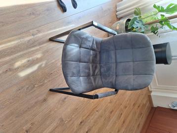 6 eethoekstoelen. beschikbaar voor biedingen