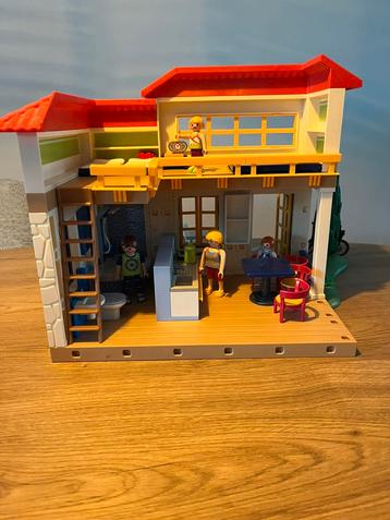 Playmobil vakantiehuis 4857 beschikbaar voor biedingen