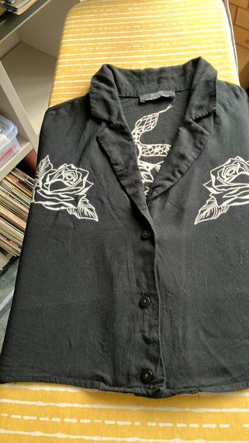 ART DECO BLOESJE ZWART met WIT GESTILEERDE ROZEN beschikbaar voor biedingen