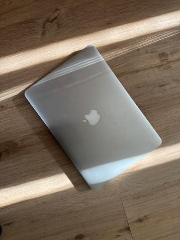 MacBook Pro 13”  Retina beschikbaar voor biedingen