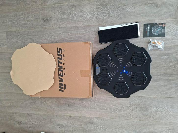 Inventus boksmachine boxingmachine, Sport en Fitness, Boksen, Zo goed als nieuw, Bokszak, Ophalen of Verzenden