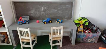 Prachtige royale speeltafel/krijtbord beschikbaar voor biedingen