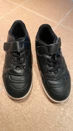 Gymschoenen maat 30, Kinderen en Baby's, Kinderkleding | Schoenen en Sokken, Jongen of Meisje, Ophalen of Verzenden, Zo goed als nieuw