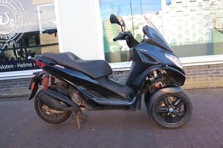 Piaggio MP3 mat zwart 2020 Scherpe prijs !, Motoren, Motoren | Piaggio, Bedrijf, Scooter, 1 cilinder, Minimaal motorrijbewijs A1