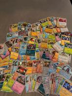 150+ holo/reverse holo kaarten, Hobby en Vrije tijd, Verzamelkaartspellen | Pokémon, Ophalen of Verzenden, Zo goed als nieuw, Meerdere kaarten