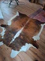 Koeienhuid vloerkleed, Huis en Inrichting, 150 tot 200 cm, 200 cm of meer, Ophalen of Verzenden, Zo goed als nieuw