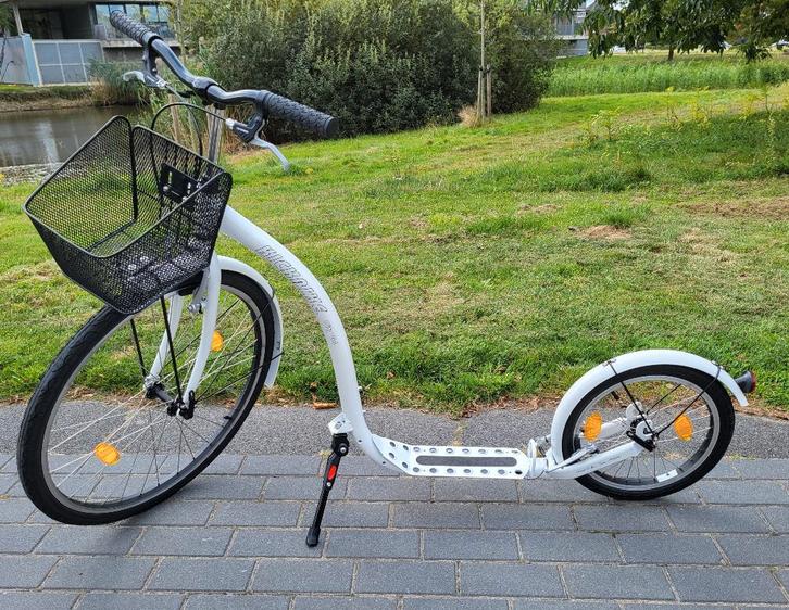 Als nieuw Kickbike City G4 wit Is een mooie compacte step me, Fietsen en Brommers, Steps, Gebruikt, Kickbike, Ophalen
