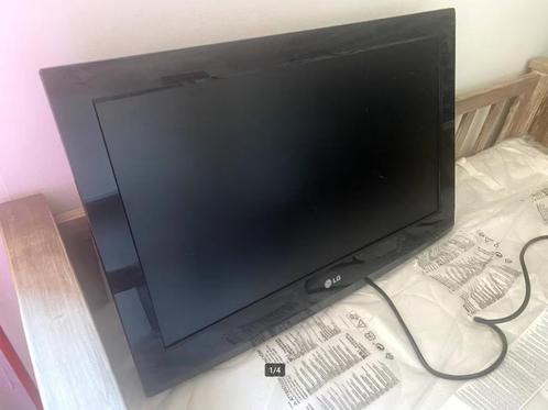 LG tv - zonder afstandsbediening - met ophangbeugel - €15, Audio, Tv en Foto, Televisies, Gebruikt, LG, Ophalen