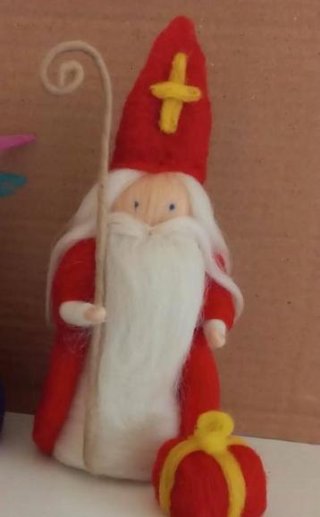 Sinterklaas & Piet Wolvilt beschikbaar voor biedingen