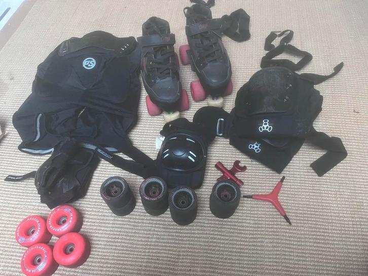 Chaya Karma derby set maat 42 medium, Sport en Fitness, Skeelers, Bescherming, Powerslide, Ophalen of Verzenden