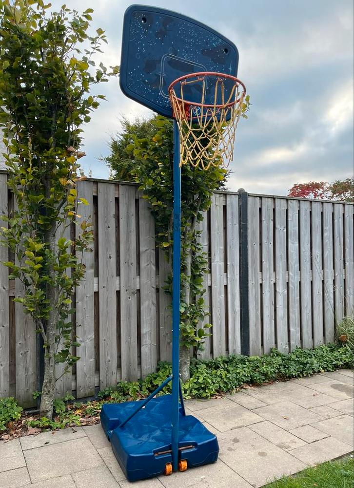 Verstelbare basketbalpaal Decathlon - Kaatsheuvel, Sport en Fitness, Basketbal, Gebruikt, Ring, Bord of Paal, Ophalen