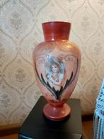 Antieke Boheemse Vaas - Portret Meisje - Opaalglas - 29 cm, Ophalen of Verzenden