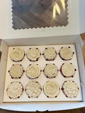 Cupcakes te koop beschikbaar voor biedingen