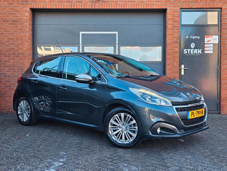 Peugeot 208 1.2 PureTech Allure Trekhaak Carplay Cruise 16", Auto's, Peugeot, Bedrijf, Te koop, ABS, Airbags, Airconditioning