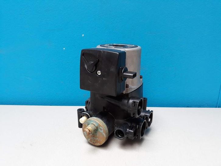 Cv pomp Itho kli-max 2HR UPS15-60 J2 HB Art.nr.: 545-2533, Doe-het-zelf en Verbouw, Verwarming en Radiatoren, Gebruikt, Cv-ketel of Combi-ketel