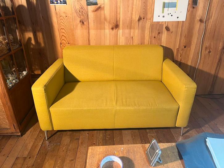 Saffraan geel 2 zits bankje “key west”met garantiebewijs, Huis en Inrichting, Banken | Sofa's en Chaises Longues, Gebruikt, Tweepersoons