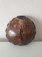 Kokosnoot pit portemonnee. 10 cm. Dik 4
cm. Bruin. Zgan., Ophalen of Verzenden, Zo goed als nieuw, Bruin