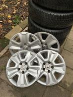 Set winter 215 65 16 met wieldoppen, Auto diversen, Wieldoppen, Ophalen, Zo goed als nieuw