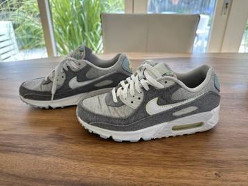 Nike Air Max 90 NRG Recycled Canvas beschikbaar voor biedingen