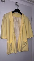 Zomerse gele blazer met korte mouwen – one size, Ophalen of Verzenden, Zo goed als nieuw, Maat 38/40 (M), Geel