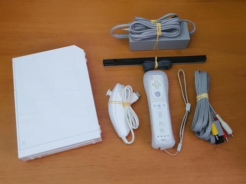 Nintendo Wii met Controller & Kabels, Spelcomputers en Games, Games | Nintendo Wii, Gebruikt, 1 speler, Vanaf 3 jaar, Ophalen of Verzenden