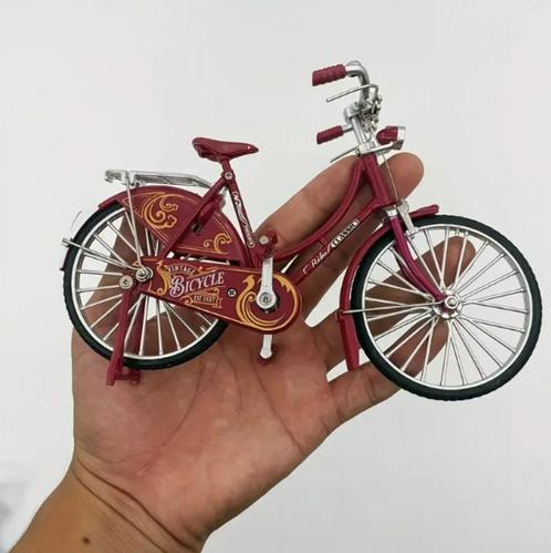 Miniatuur fiets met echt werkende trappers, Huis en Inrichting, Woonaccessoires | Overige, Ophalen of Verzenden
