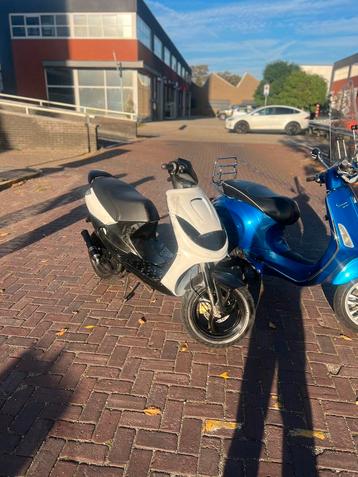 Vivacity 80cc beschikbaar voor biedingen