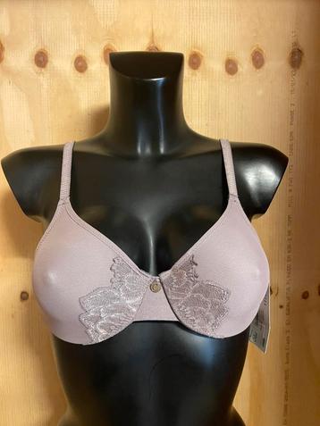 Chantelle bh maat 75b model 6767pk  beschikbaar voor biedingen