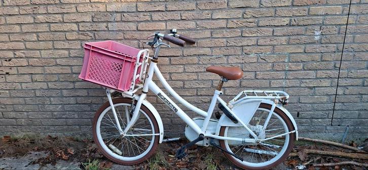 Meisjesfiets 22 inch met terugtraprem, Fietsen en Brommers, Fietsen | Dames | Damesfietsen, Gebruikt, Overige merken, Minder dan 47 cm