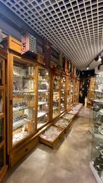 Complete Winkelinrichting met Vitrines en Toonbanken, Ophalen, Gebruikt