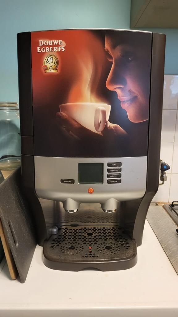 Douwe egberts bedrijfs koffiemachine C60 001, Witgoed en Apparatuur, Koffiezetapparaten, Gebruikt, Koffiemachine, Ophalen