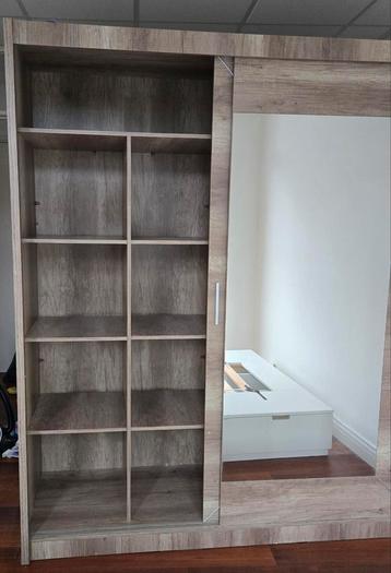 MOET NU WEG: Kasten, bed en decoratieve openhaard - afbeelding 4