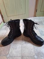 Dames halfhoge zwarte boots met veter en rits mt 40!, Kleding | Dames, Schoenen, Ophalen, Hoge laarzen, Zwart, Zo goed als nieuw