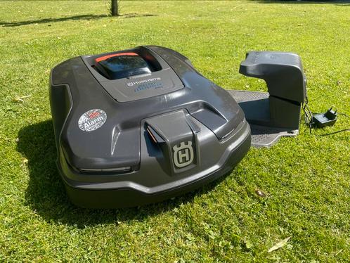 Husqvarna 315x automower/robotmaaier met app bediening, Tuin en Terras, Robotmaaiers, Zo goed als nieuw, Ophalen of Verzenden