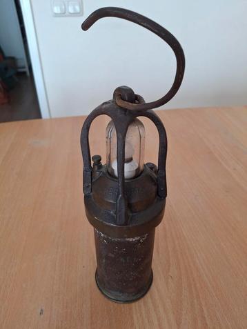 Oude antieke mijnwerkerslamp Brevets Lemaire 1520 beschikbaar voor biedingen