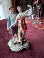 Capodimonte porselijn danspaar met de hand beschilderd, Antiek en Kunst, Antiek | Porselein, Ophalen of Verzenden