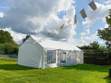 Maak jouw tuinfeest sfeervol en comfortabel – huur een party beschikbaar voor biedingen