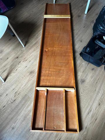 Sjoelbak beschikbaar voor biedingen