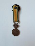 Mini medaille onderscheiding Oranje nassau brons 16mm, Ophalen of Verzenden, Brons