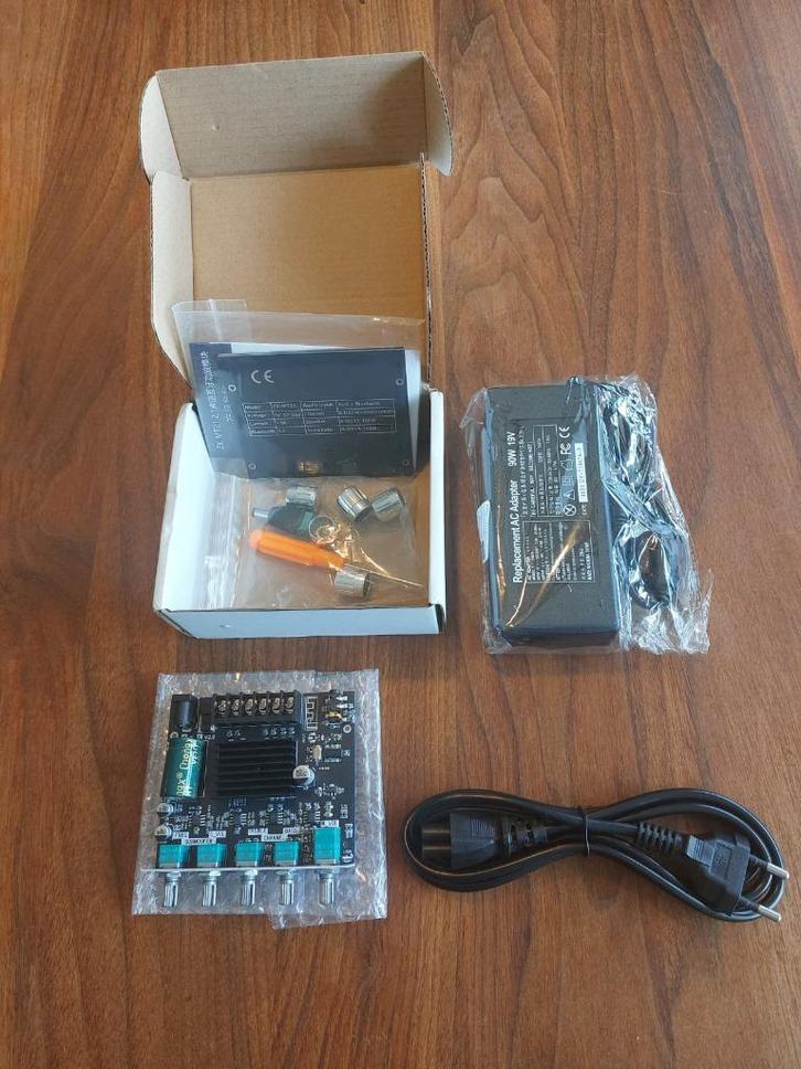 Een nieuwe 2.1 versterker met bluetooth en nieuwe voeding, Audio, Tv en Foto, Versterkers en Receivers, Minder dan 60 watt, Overige merken