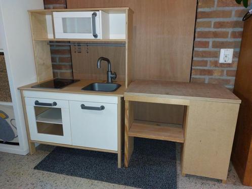 Keukentje incl zelfgemaakt blad met (koel)kast, Kinderen en Baby's, Speelgoed | Speelkeukens, Gebruikt, Speelkeuken-accessoire
