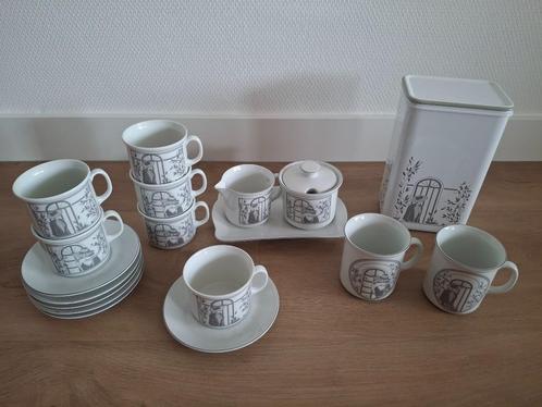 Douwe Egberts vintage servies Monaco (jaren 80), Huis en Inrichting, Keuken | Servies, Zo goed als nieuw, Compleet servies, Overige stijlen