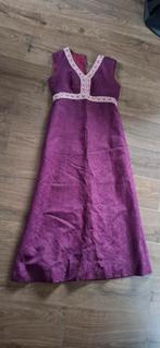 Elegante paarse galajurk, Kleding | Dames, Jurken, Maat 38/40 (M), Paars, Ophalen of Verzenden, Onder de knie