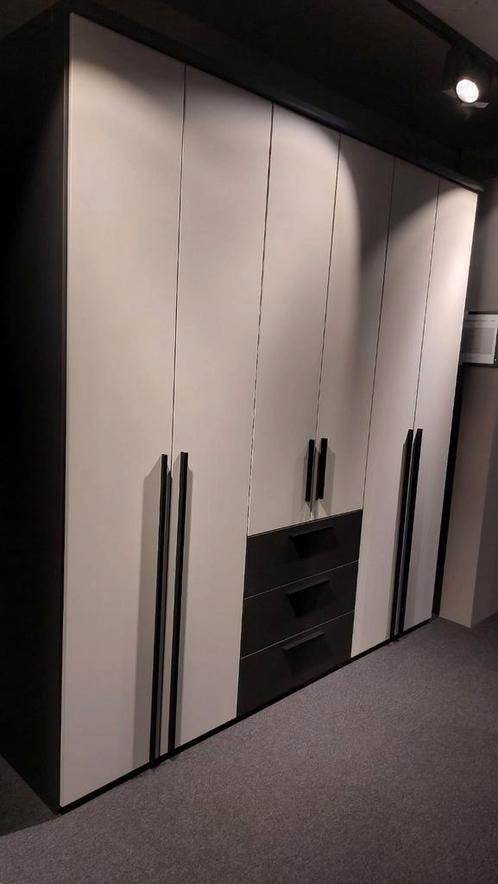 Nolte Horizont 100 kledingkast Showroommodel, Huis en Inrichting, Kasten | Kledingkasten, Nieuw, 200 cm of meer, 25 tot 50 cm